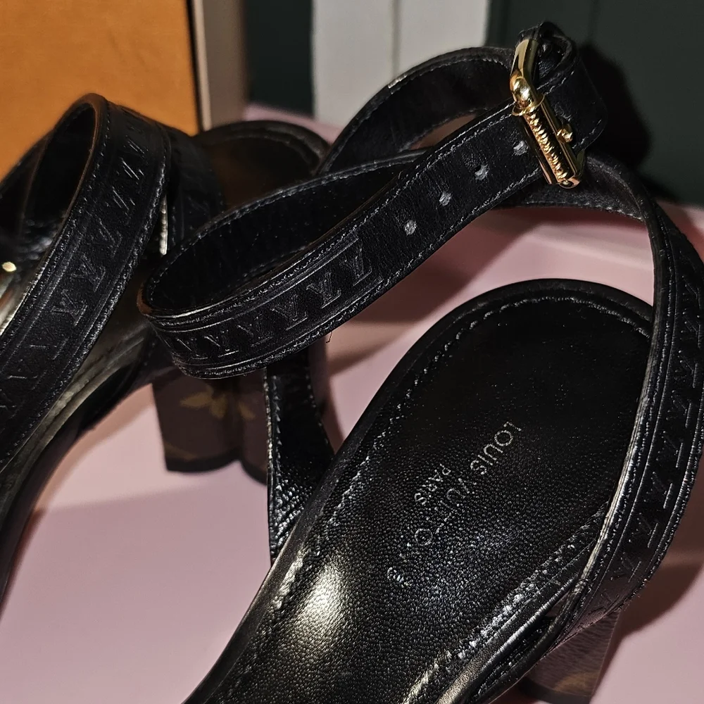 Louis Vuitton Black Studded Women's Sandals - Picture 3 of 7